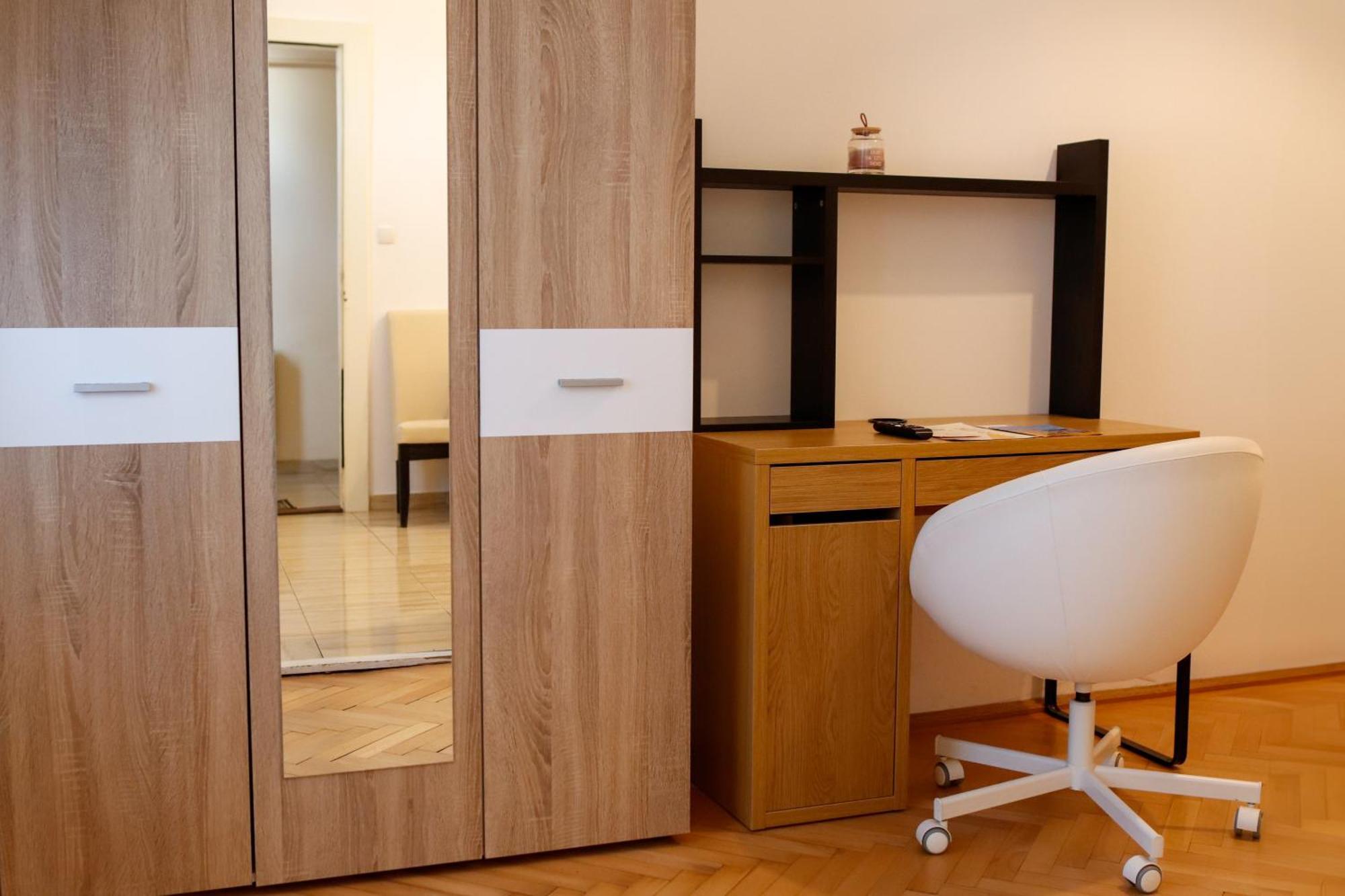 Neuhausz Residenz Ultra-Central Apartment Timisoara Esterno foto