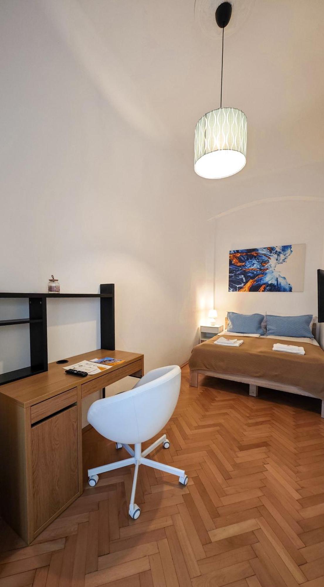 Neuhausz Residenz Ultra-Central Apartment Timisoara Esterno foto